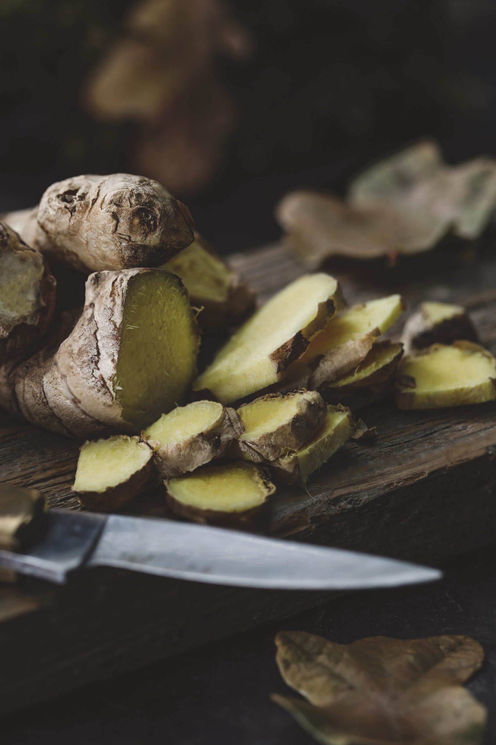 Sliced fresh ginger root.