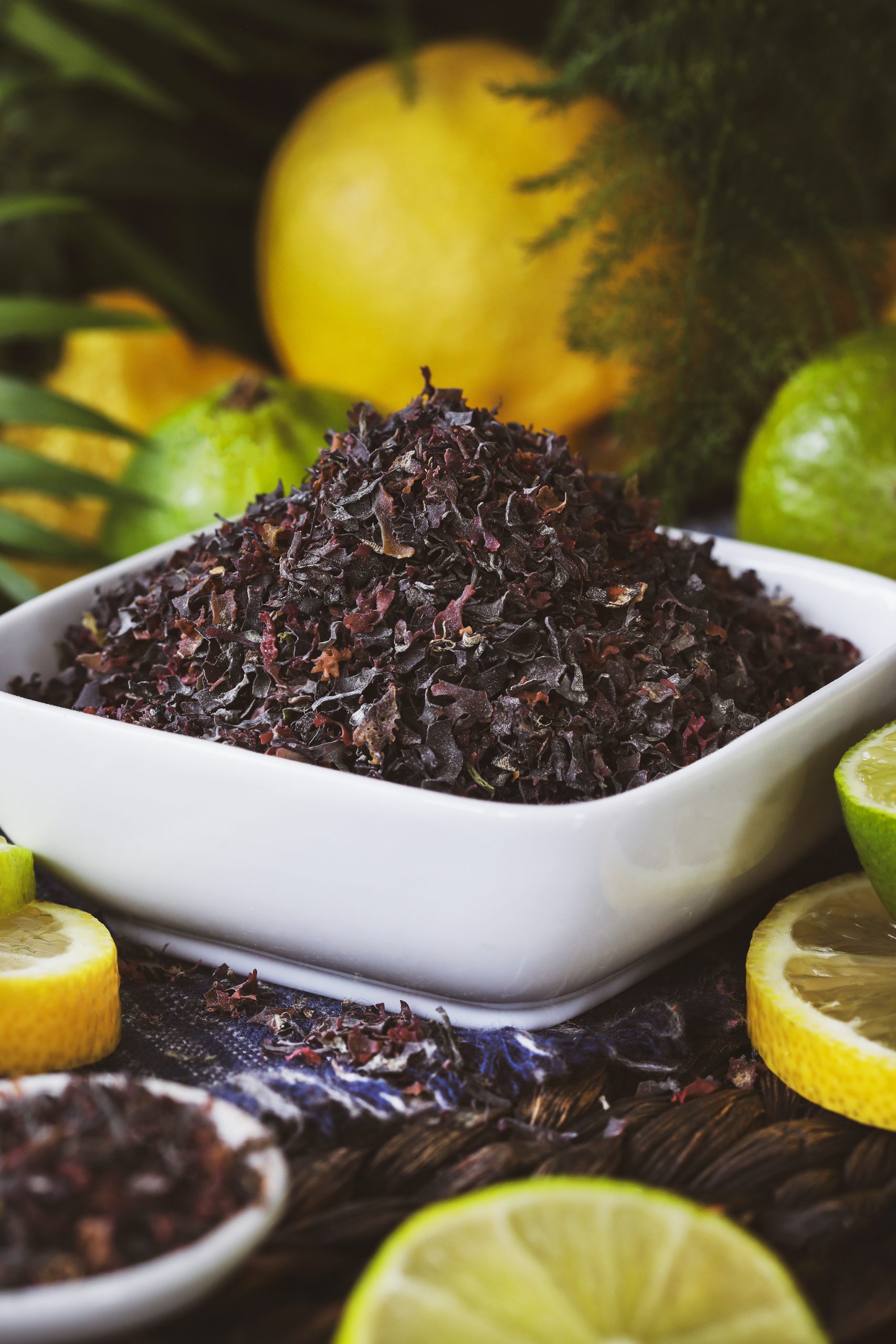 Dried Irish sea moss in a bowl