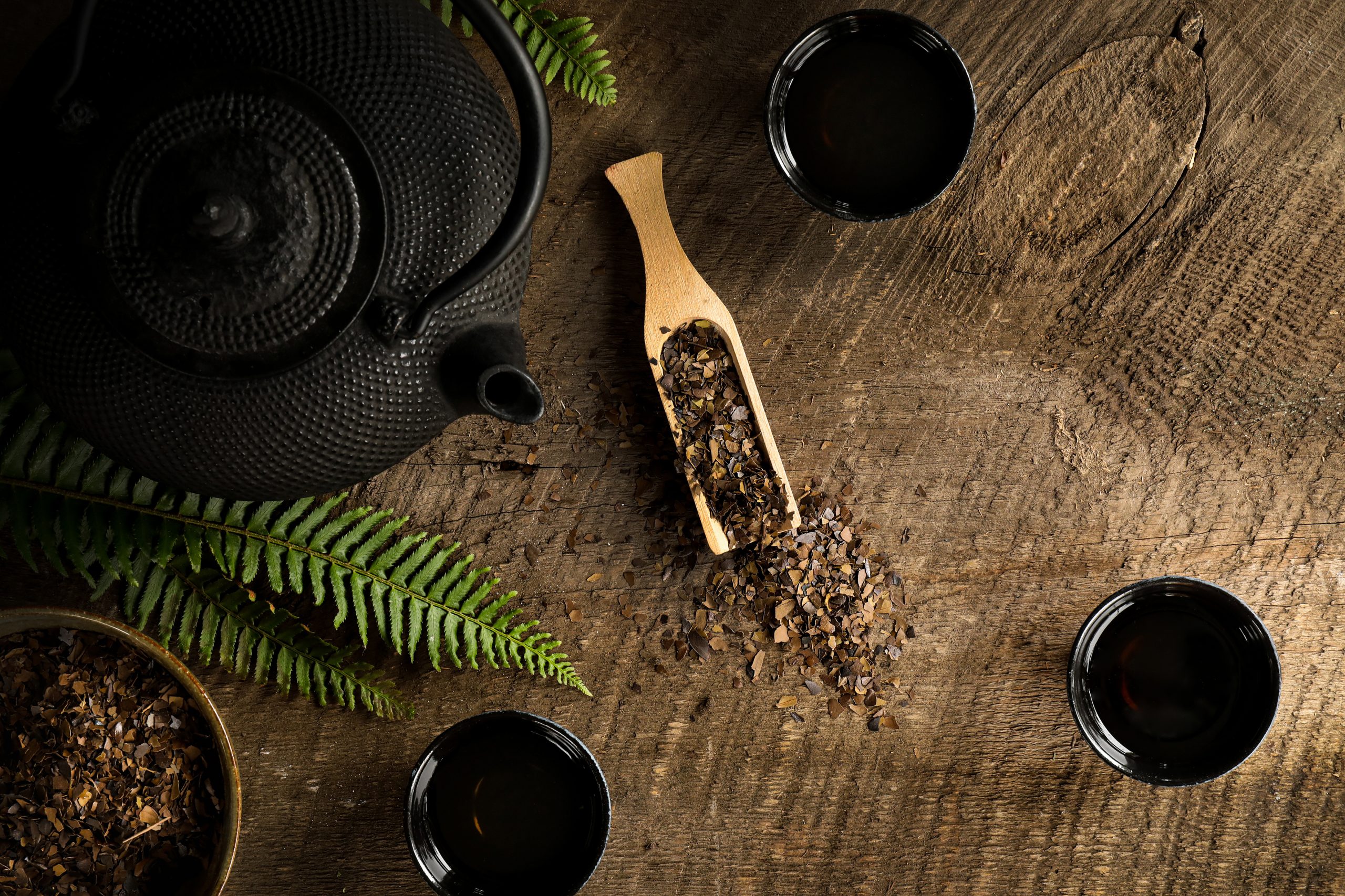 Dark roast yaupon tea has a deliciously warm aroma with toasted notes, and has a slight natural sweetness and a smooth flavor.